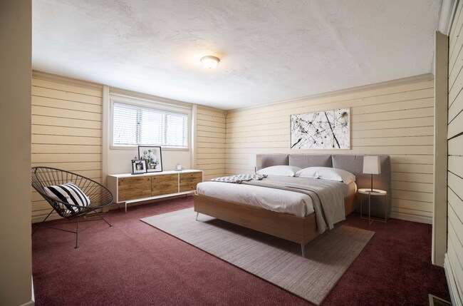 Building Photo - Spacious Duplex in the Heart of South Side Flats