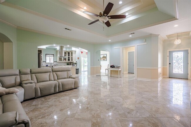 Building Photo - 295 Pine Valley Loop
