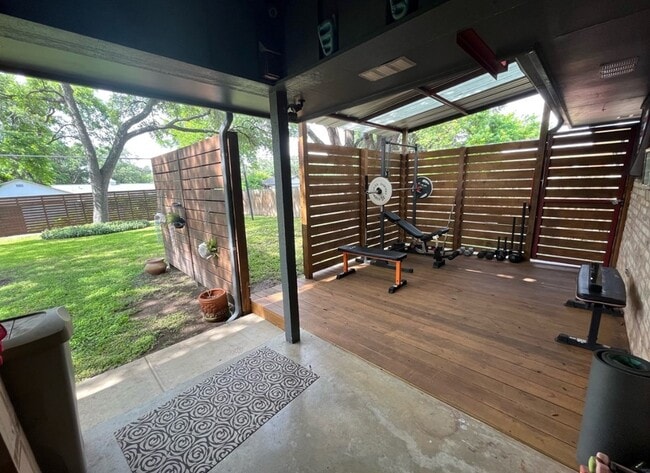 Building Photo - 2710 Marlborough Dr