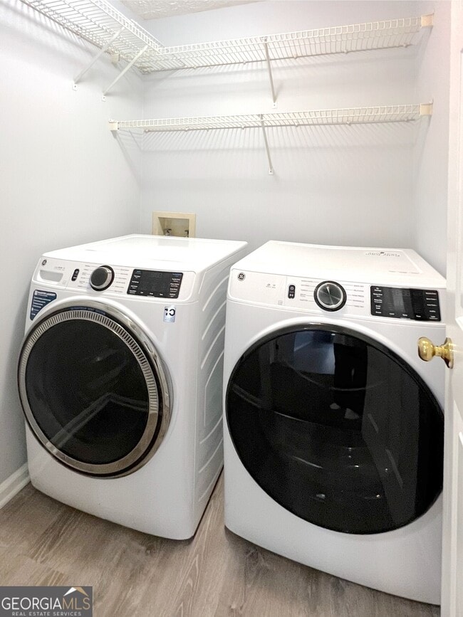 Building Photo - 1924 Riverlanding Cir