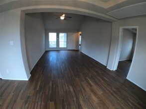 Building Photo - 5313 Rio Ramos Ct