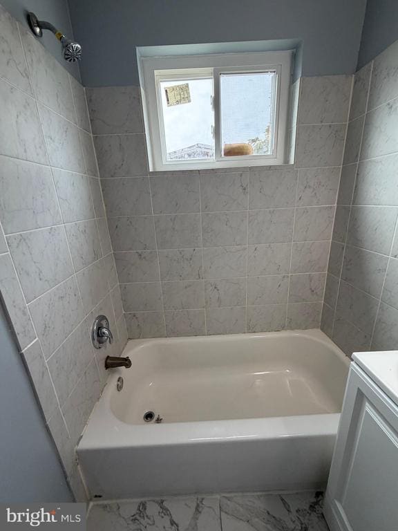 Building Photo - 924 7th St