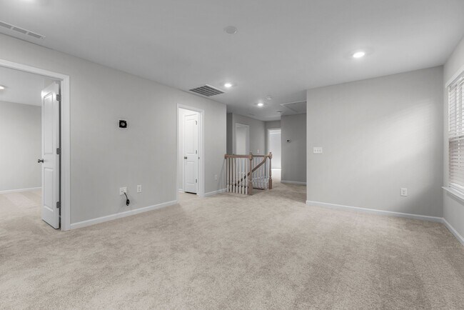 Building Photo - 2408 McKenzie Ridge Ln