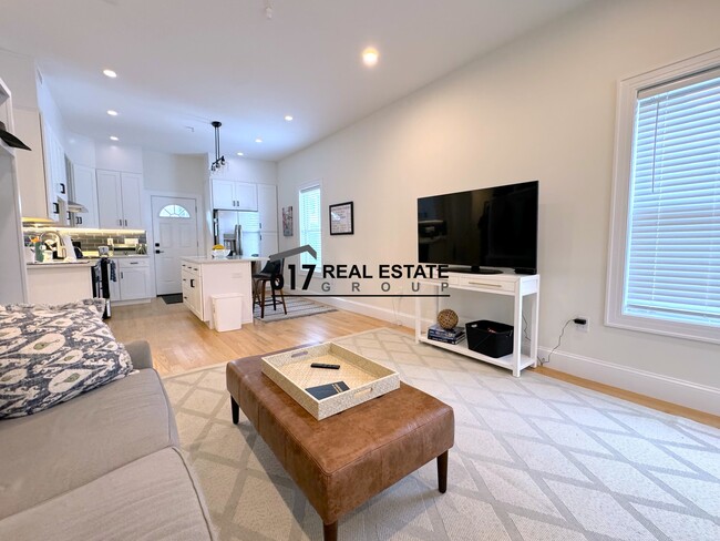 Building Photo - 58 Springfield St