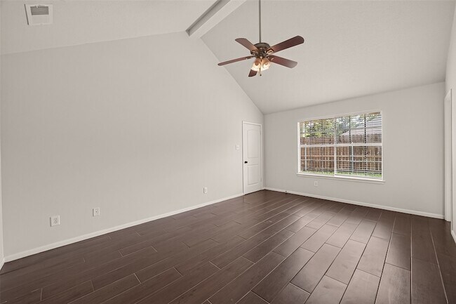 Building Photo - 22619 Old Church Ln