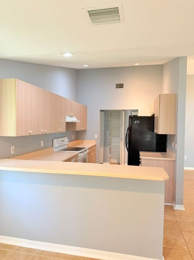 Building Photo - Single Family home for rent !
