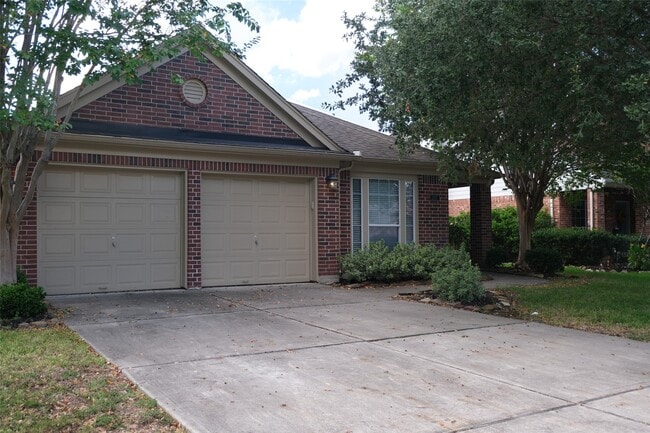 Building Photo - 2107 Sherbrook Park Ln