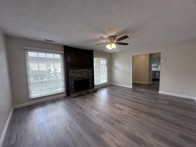 Building Photo - Spacious Condo coming soon!