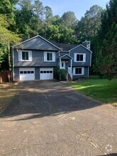 Building Photo - 5812 Sailboat Pointe