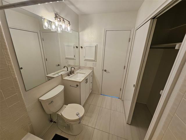 Building Photo - 17910 Windflower Way