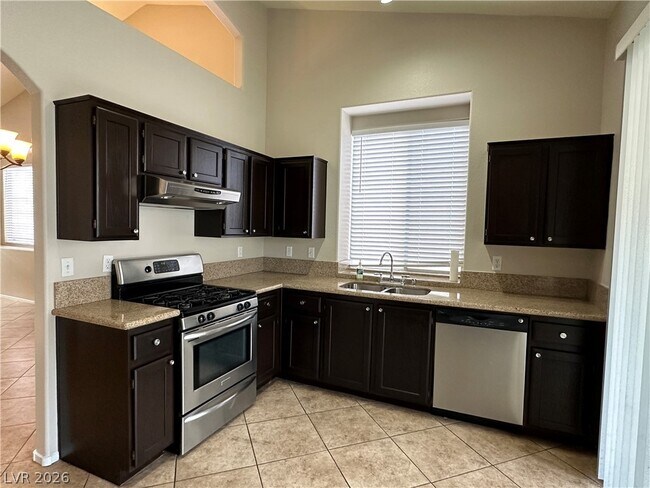 Building Photo - 5244 Ladyhawk Way