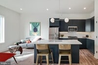 Building Photo - 1822 N Front St