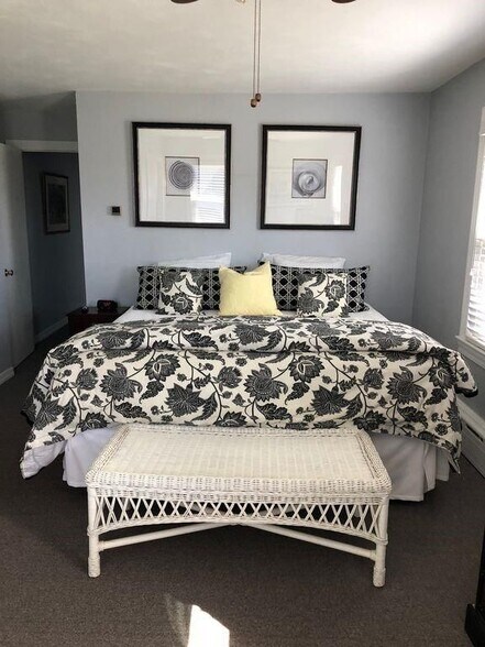 Building Photo - 18 Willow Ct