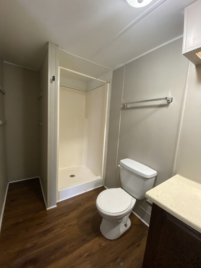Building Photo - South Dixie Highway Trailer Park