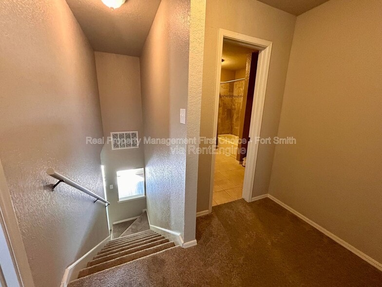 Building Photo - 3104 S 99th St