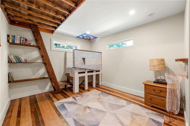 Building Photo - 948 Margaret Pl NW