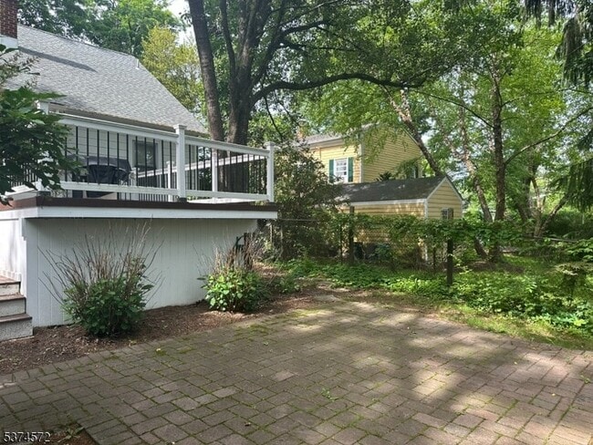 Building Photo - 90 Washington St