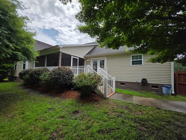 Building Photo - 205 Woodberry Pl