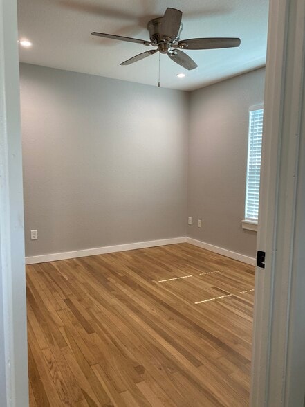 Master Bedroom - 1811 Garfield St