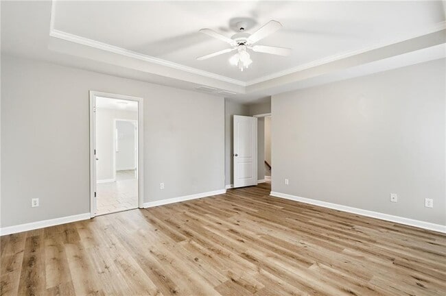 Building Photo - 113 Greenbrier Way