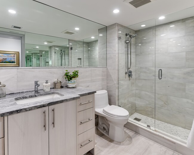 Building Photo - 340 S Ocean Blvd