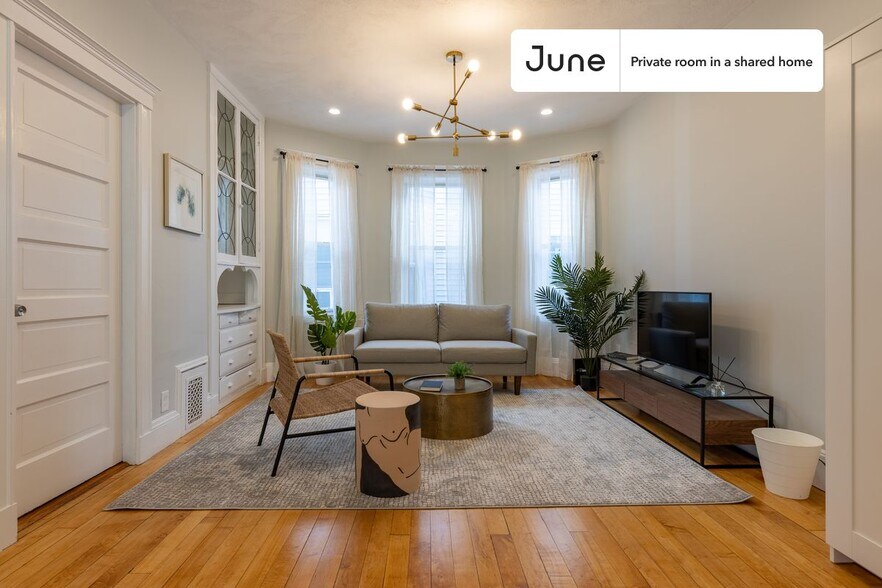 Building Photo - Room in Shared 4 bed/2 bath home