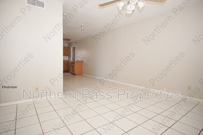 Building Photo - 2630 Mountain Ave