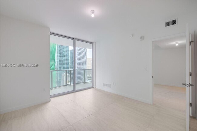 Building Photo - 77 SE 5th St