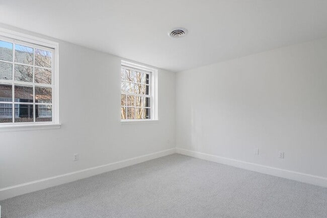 Building Photo - 1216 Sophia St