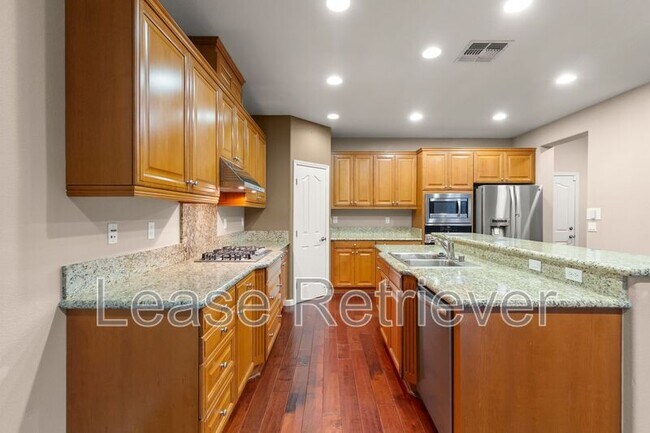 Building Photo - 265-269 S Sonrisa St