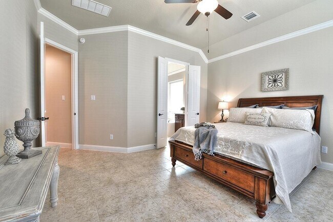 Building Photo - 5506 Little Creek Ct