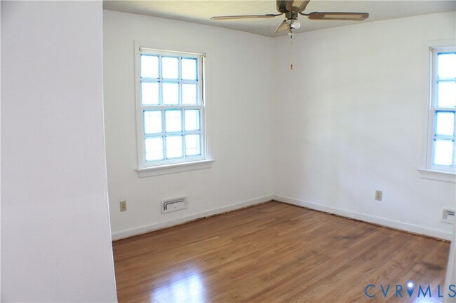 Building Photo - 7513 Schaaf Dr