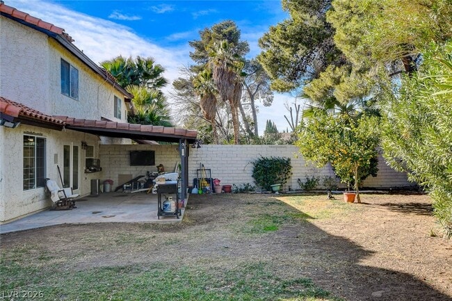 Building Photo - 2408 El Cortez Ave