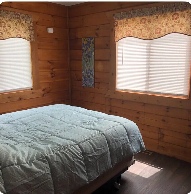 Building Photo - 332 Hilltop Ct