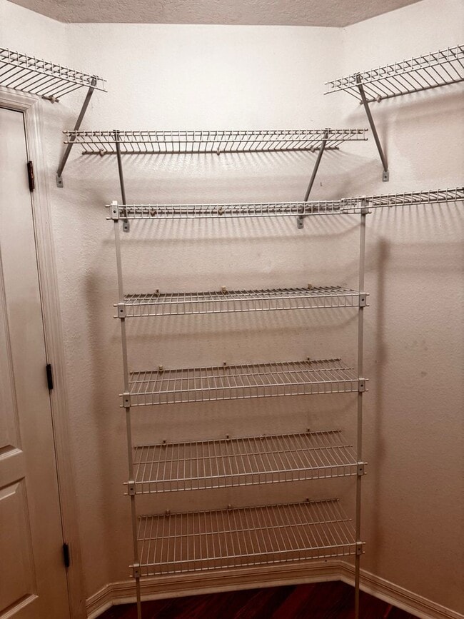 Building Photo - AVAILABLE NOW