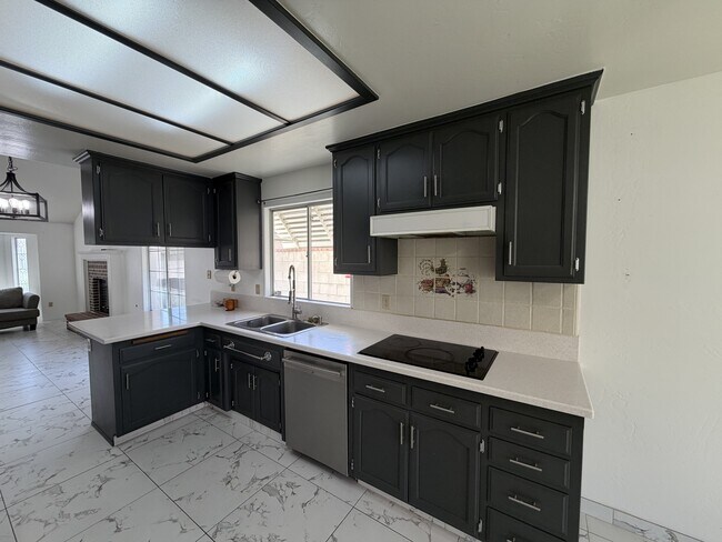 Building Photo - 5310 Summer Cypress Dr