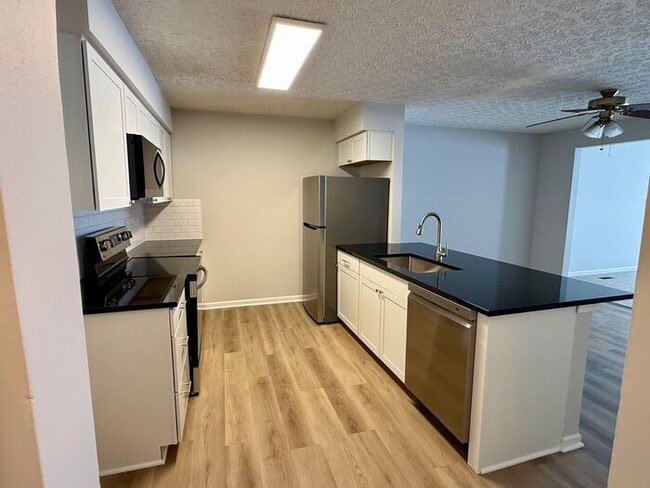 Building Photo - Newly Remodeled 3 Bed, 2.5 Bath in Pataskala