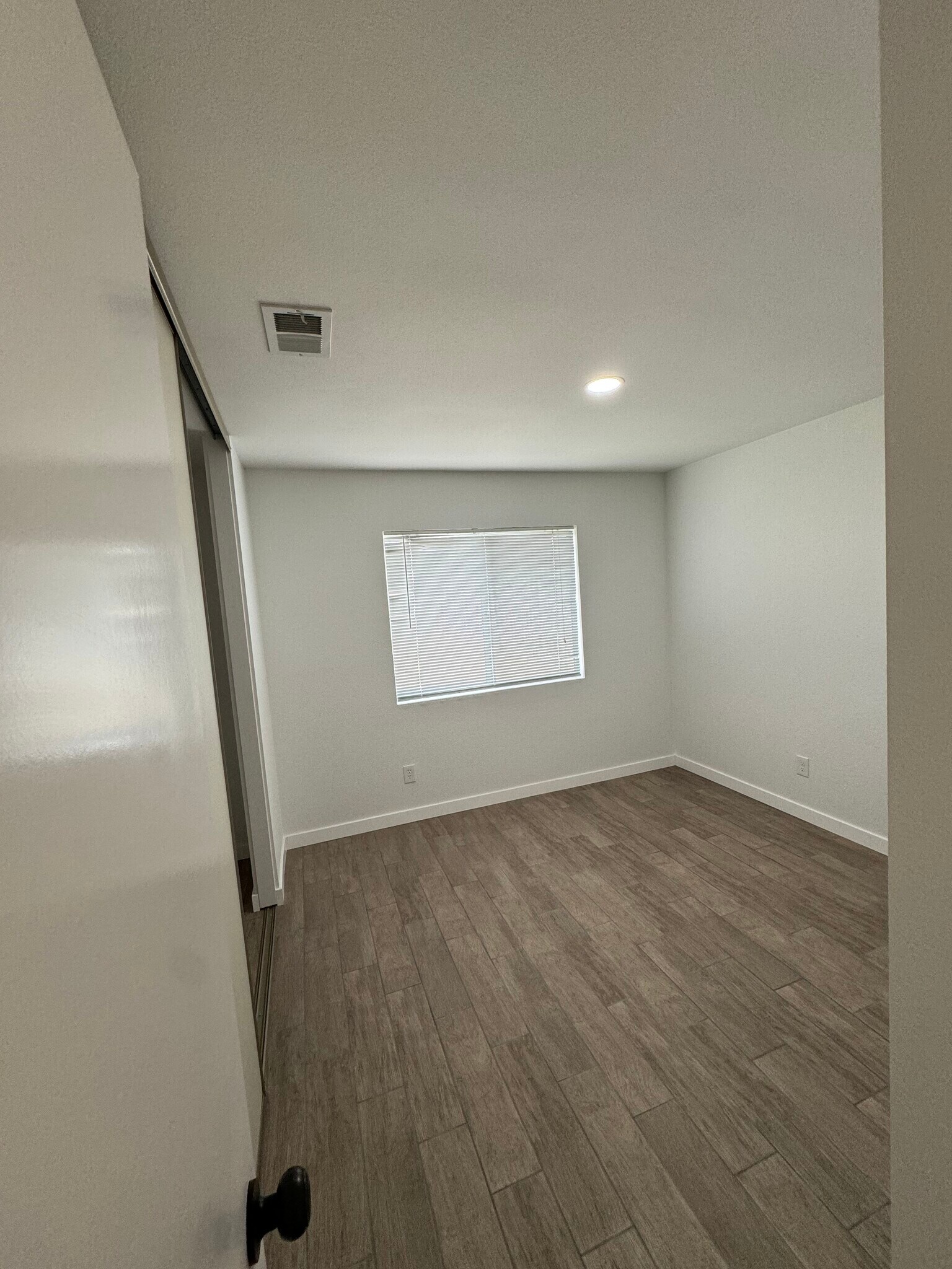 Building Photo - 366 Samsara Ct