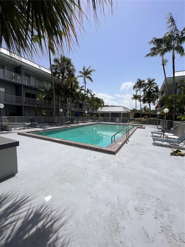 Building Photo - 7403 SW 82nd St