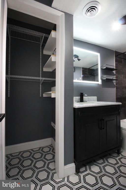 Building Photo - 1931 N Cleveland St