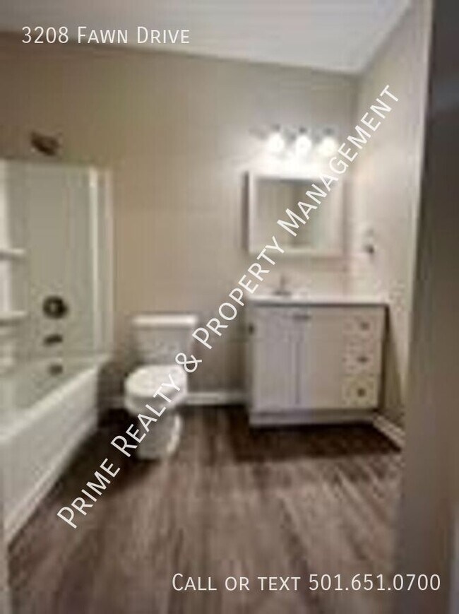 Building Photo - 3208 Fawn Dr