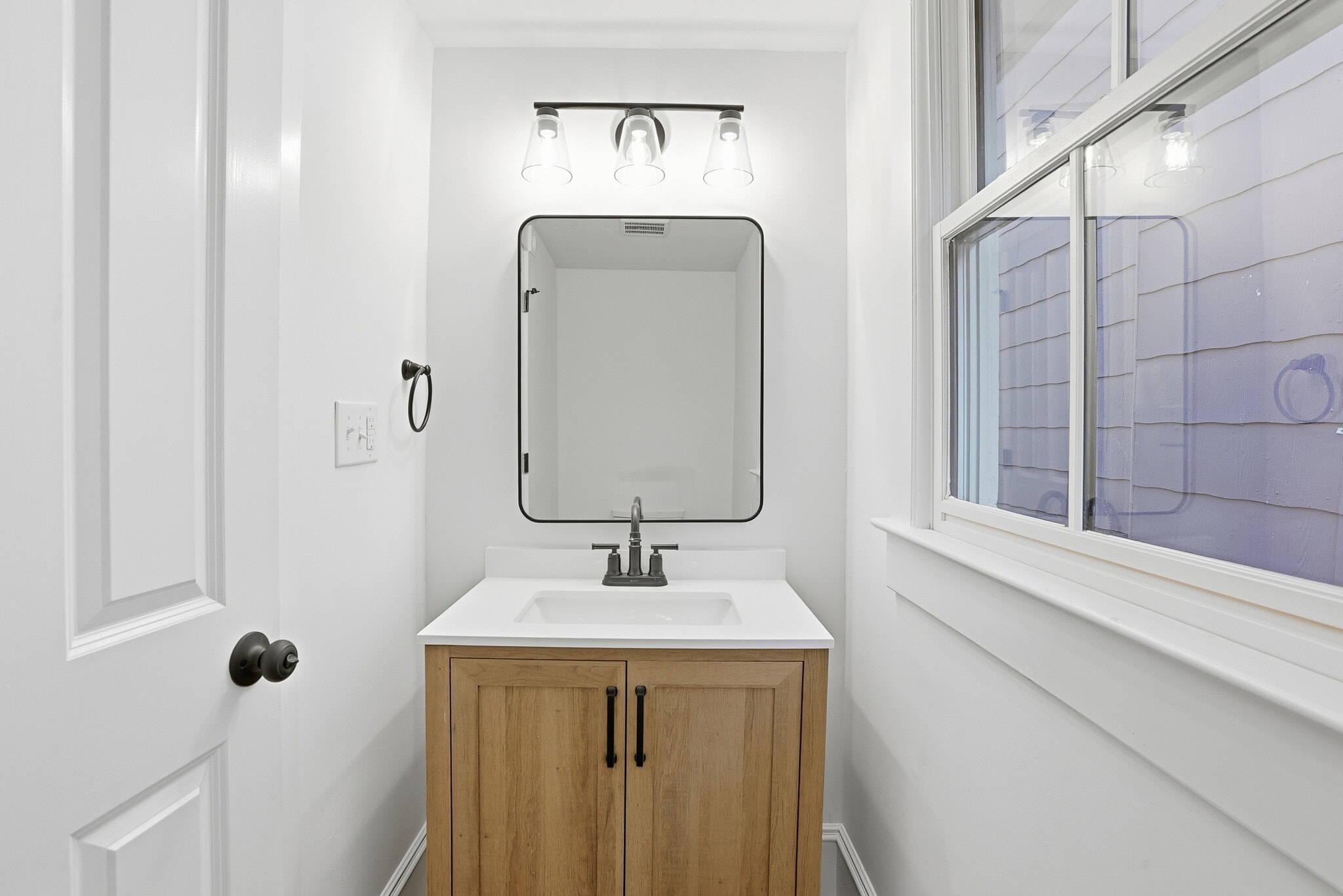 Building Photo - 518 E 33rd St