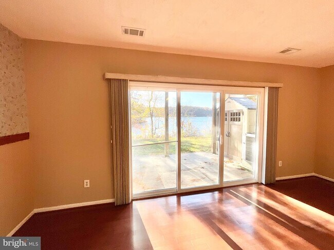 Building Photo - 20140 Timber Oak Ln