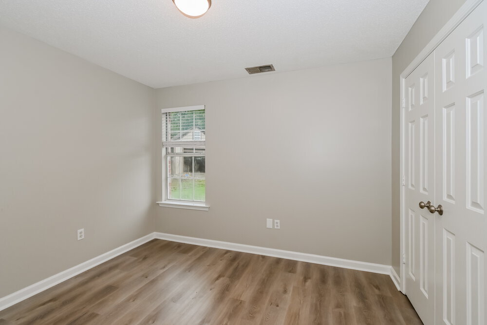 Building Photo - 5848 Hayden Cove
