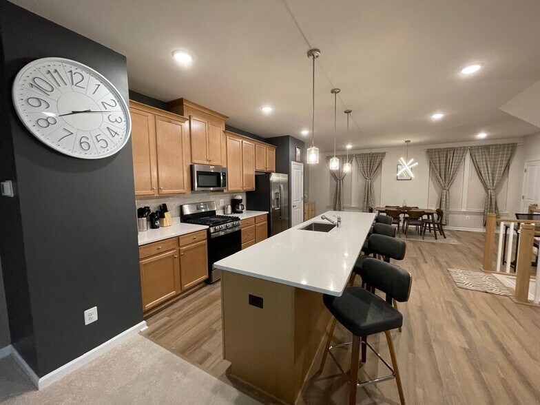 Building Photo - 3016 Lemonade Ln