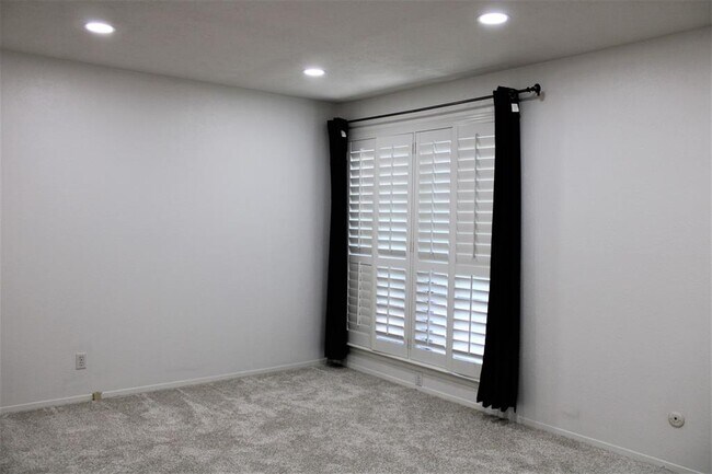 Building Photo - 6060 Birchbrook Dr