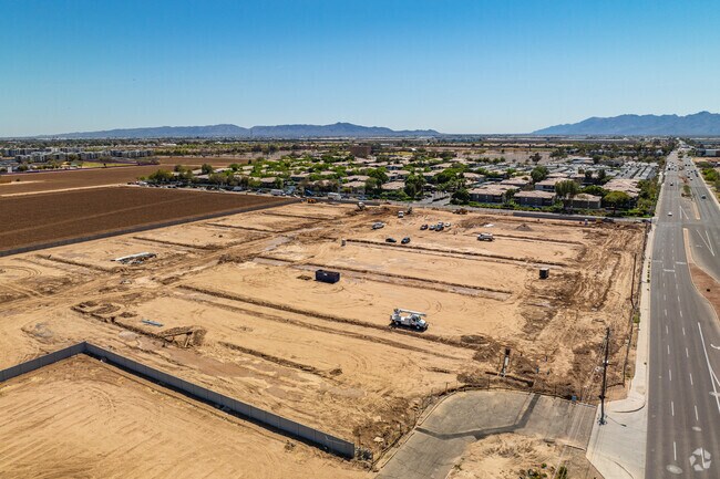 Building Photo - Zenn at Skyview