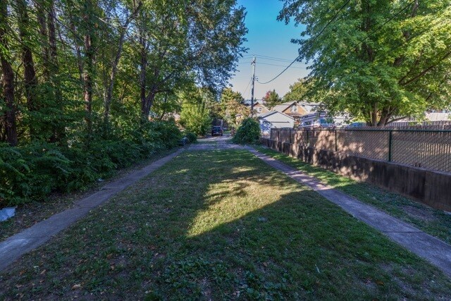 Building Photo - 6251 Odell St