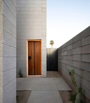 Building Photo - 818 W McKinley St