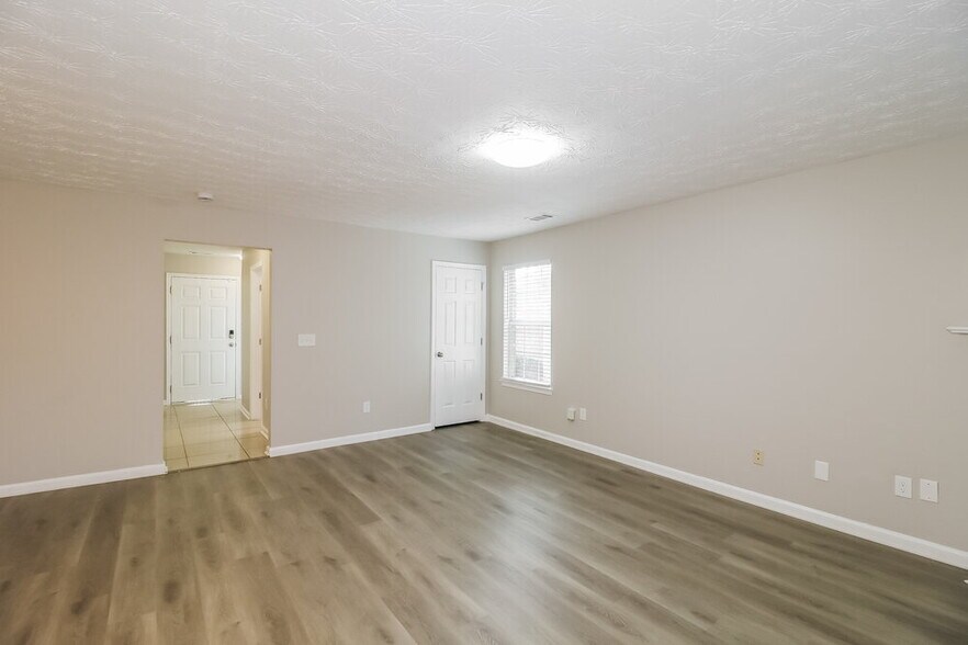 Building Photo - 420 Townsend Bend